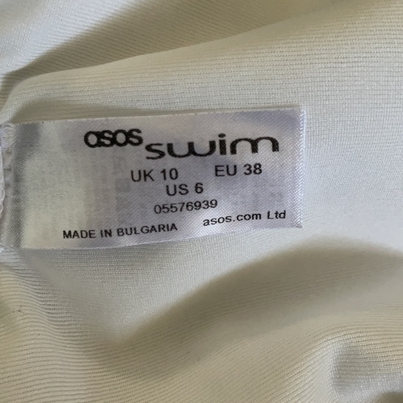 ASOS One piece white swimsuit, size 6 - Picture 5 of 6